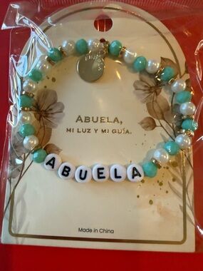 Abuela Beaded Name Bracelet in Turquoise and Pearl